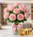 Jarrón Decídete con once rosas rosadas frescas y un lazo rosa elegante, acompañado de una caja de chocolates Ferrero Rocher,